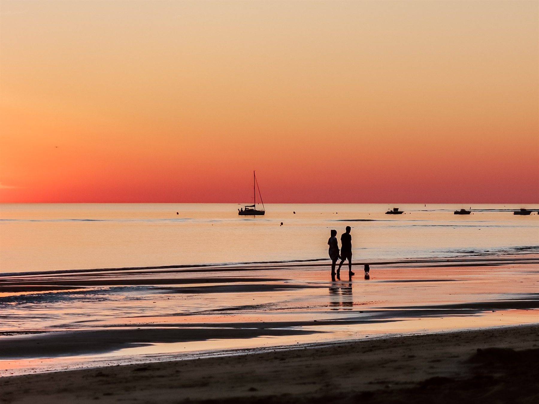 Coucher de soleil sur le littoral près de Rochefort