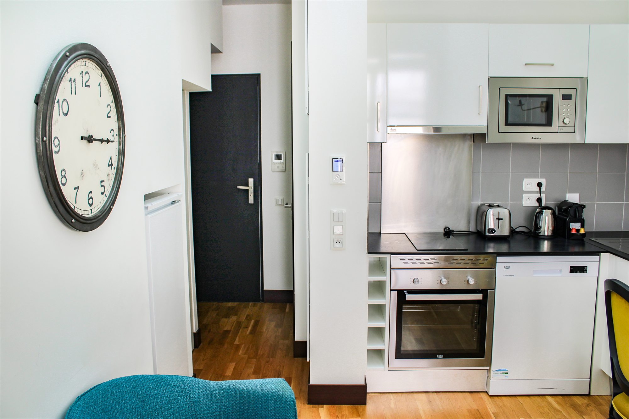 Cuisine aménagée et équipée du duplex