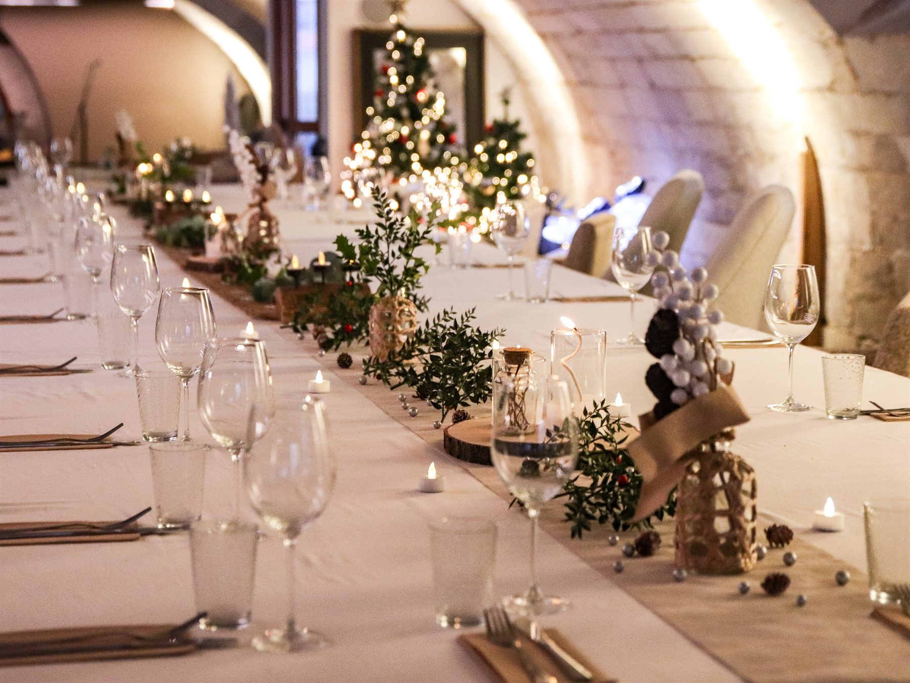Dîner de gala dans les caves voûtées