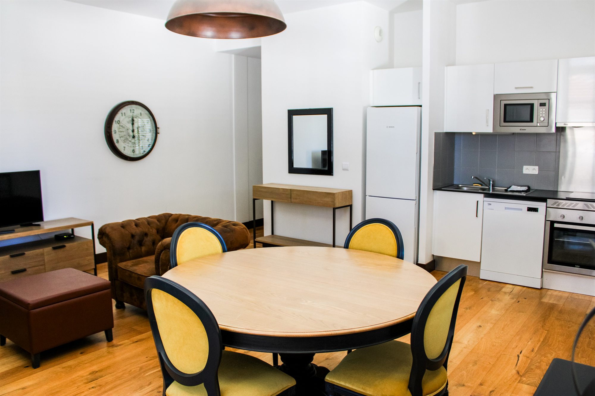 Appartement T3 — le coin repas ouvert sur le séjour