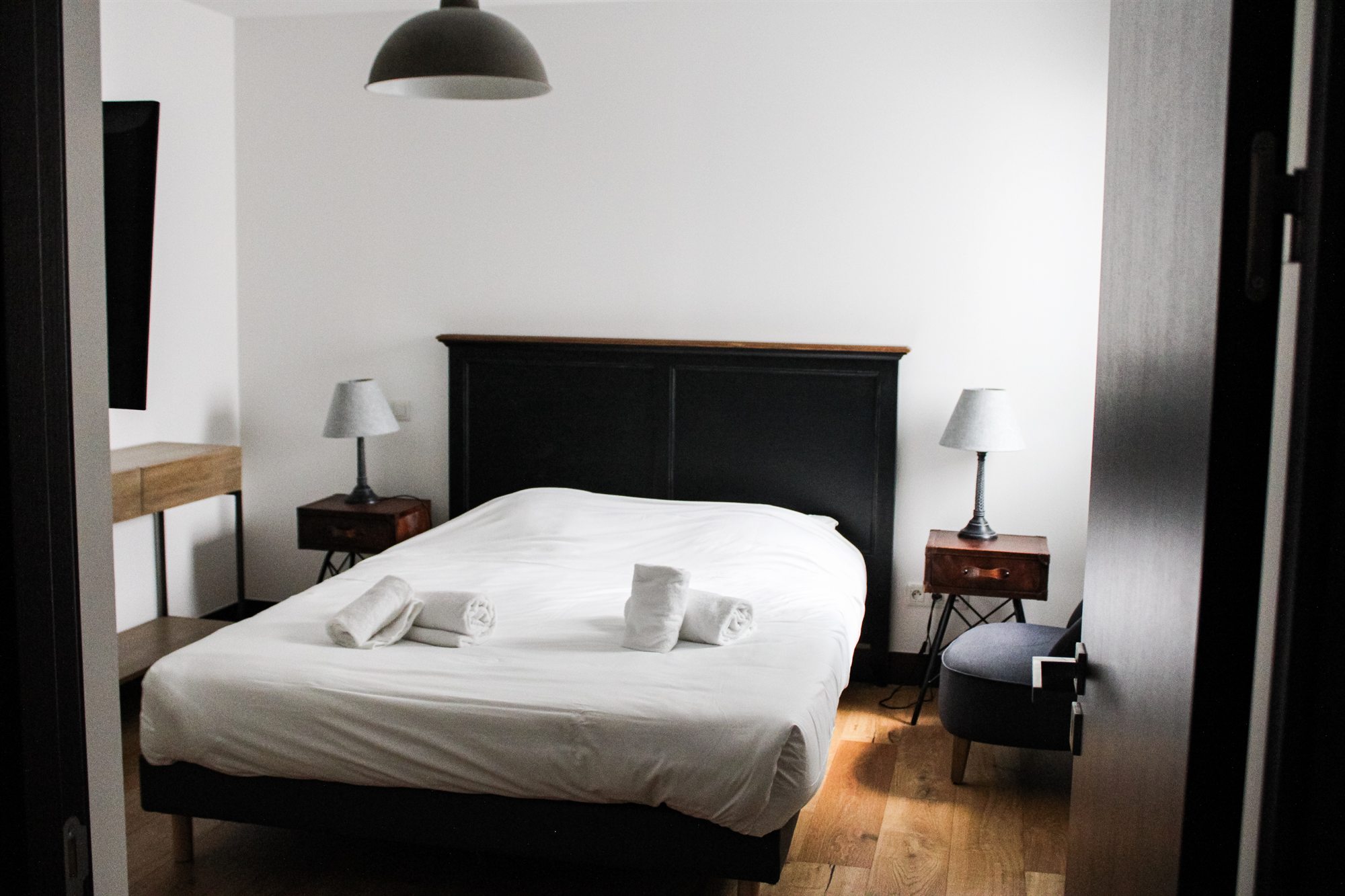 Appartement T3 — la chambre et son coin bureau