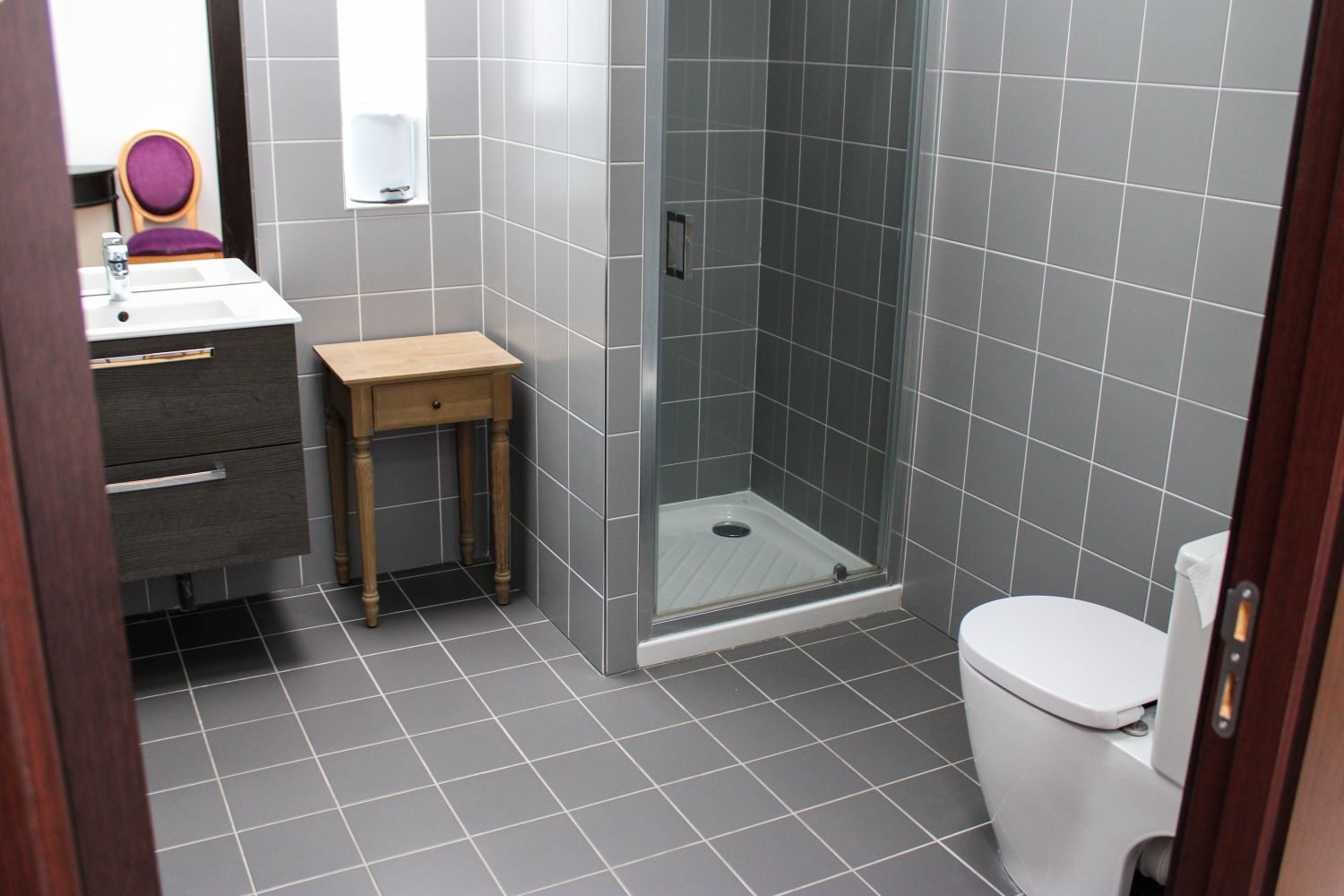Appartement T4 — une seconde salle de bain avec douche